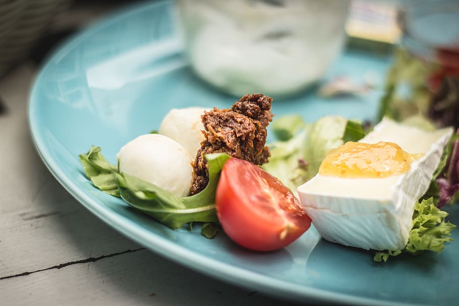 egg and vegetables dish, food, meal, salad, plate, healthy, tomato HD wallpaper