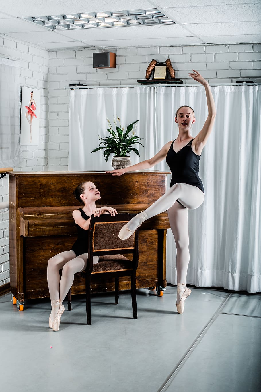 Woman Dancing Ballet Beside Girl Sitting on Chair, balance, ballet class, HD wallpaper