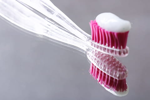 toothbrush, closeup, paste, clean, morning, healthcare, dental HD wallpaper