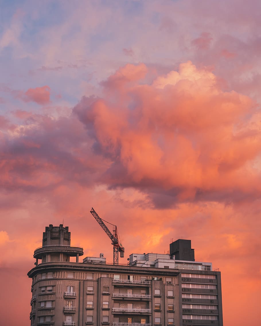 brown and gray concrete building with gray tower crane, industry, HD wallpaper