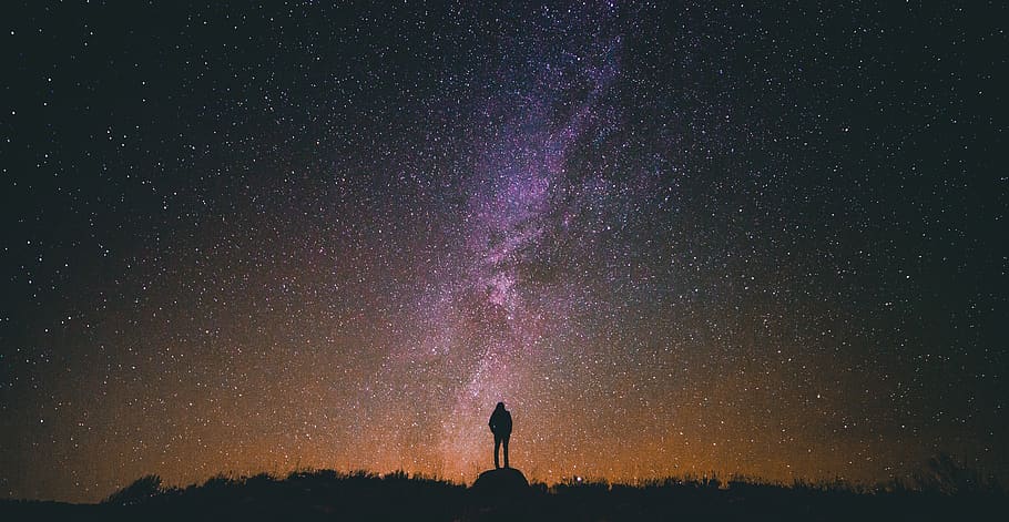 stars, galaxy, space, night, dark, evening, silhouette, people HD wallpaper