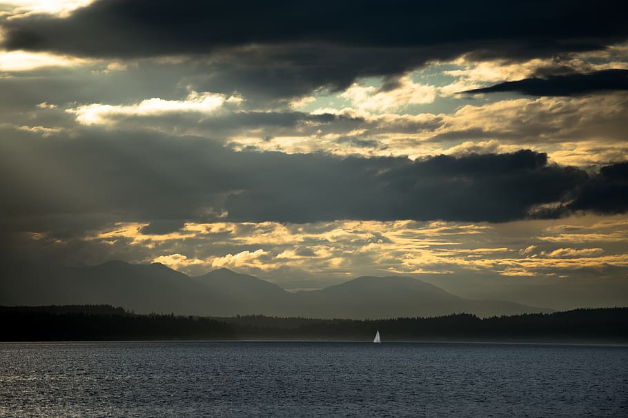 lake, cloud - sky, beauty in nature, scenics - nature, tranquil scene HD wallpaper