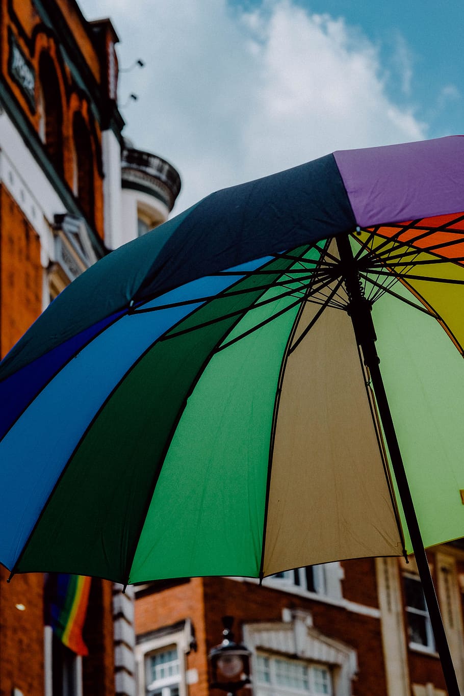 purple and multicolored umbrella, building, architecture, bokeh HD wallpaper