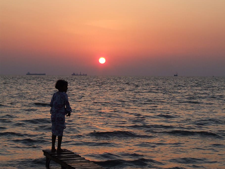 dock, boy, kid, sea, water, flow, ocean, wave, wavy, nature HD wallpaper