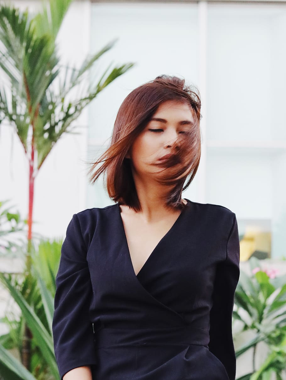 one person, front view, standing, real people, focus on foreground HD wallpaper