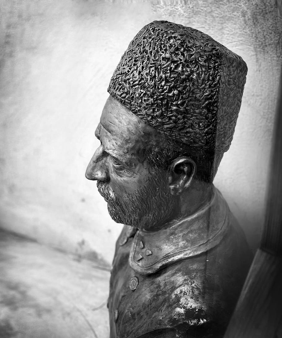 iran, tabriz, statue, head, close-up, indoors, looking away