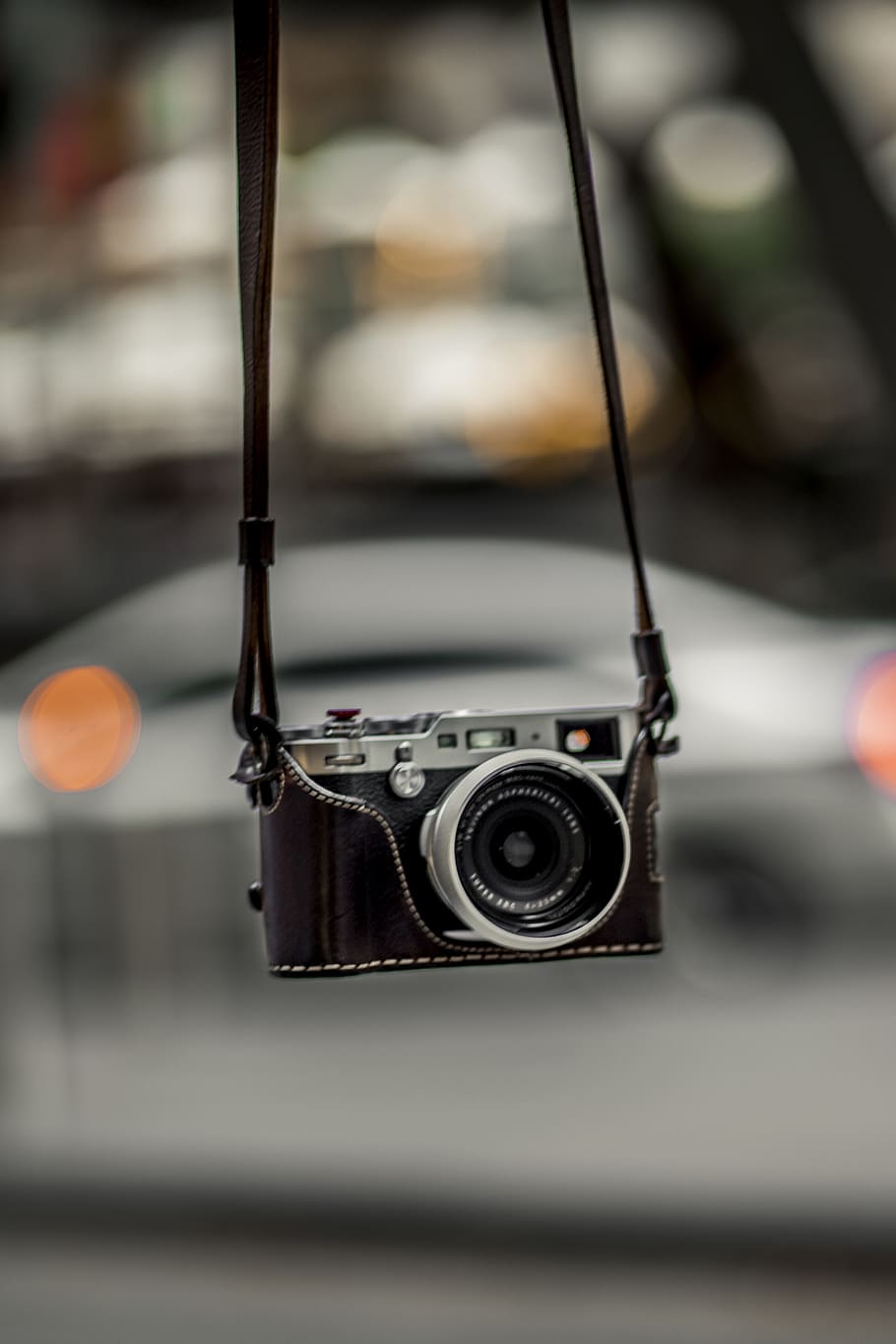 Close-Up Photo of Camera, blur, camera lens, camera strap, depth of field HD wallpaper