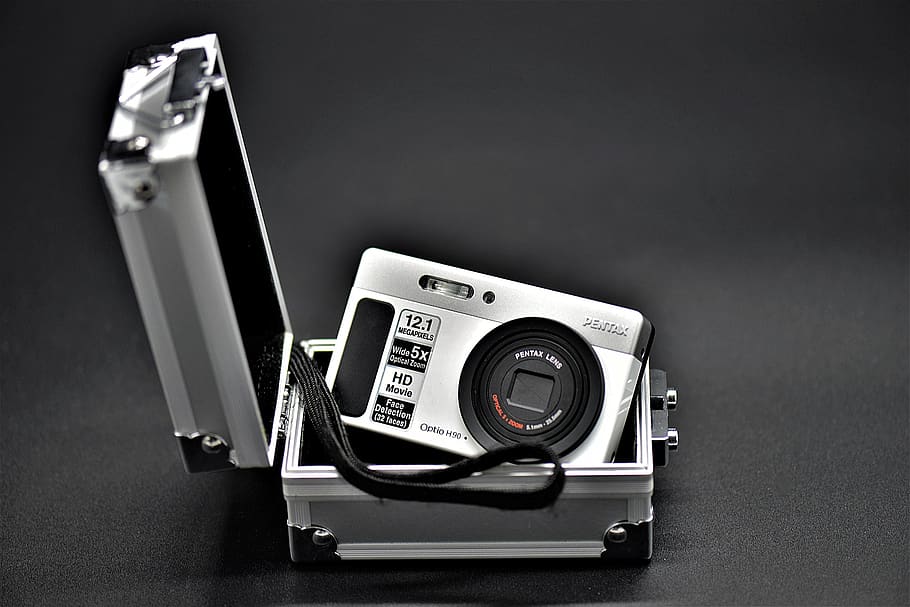 camera-compact-digital-camera-photo.jpg