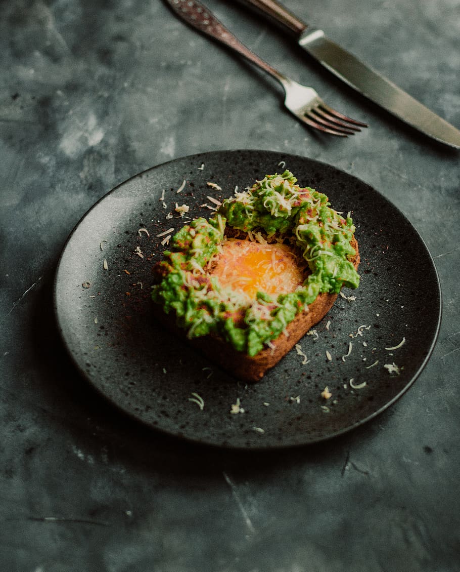 Baked Bread on Plate, appetizer, avocado, delicious, dinner, epicure HD wallpaper