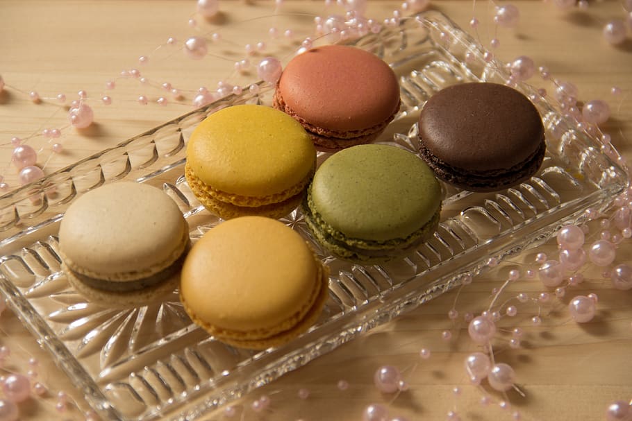 macarons, cookies, still life, macro, pastries, sweetness, double biscuits HD wallpaper