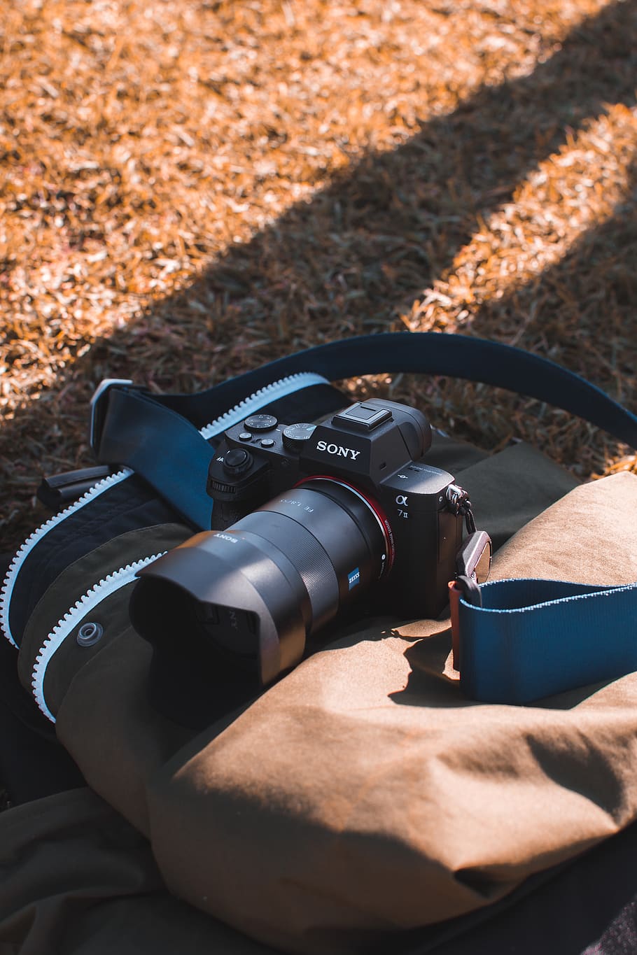 black Sony Alpha DSLR camera, photographic equipment, photography themes HD wallpaper