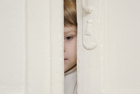boy looking behind door, furniture, astana, crib, казахстан HD wallpaper