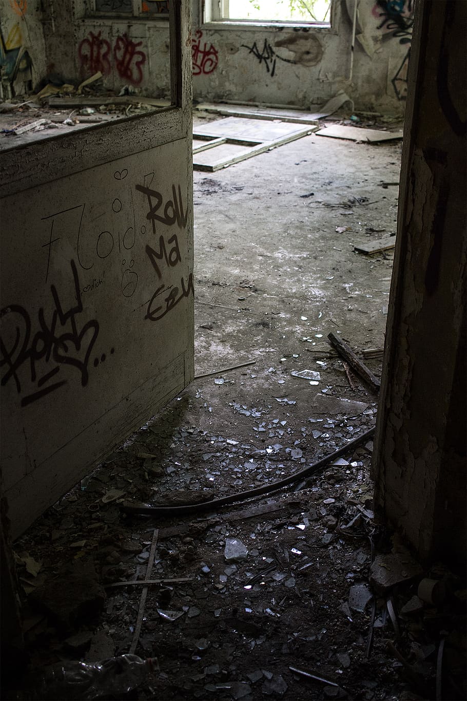 graffiti, graffito, tag, street art, building, abandoned, abandoned building