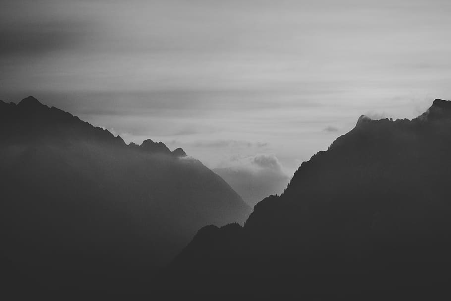 silhouette of mountains, misty mountain, monochrome, mountain wallpaper