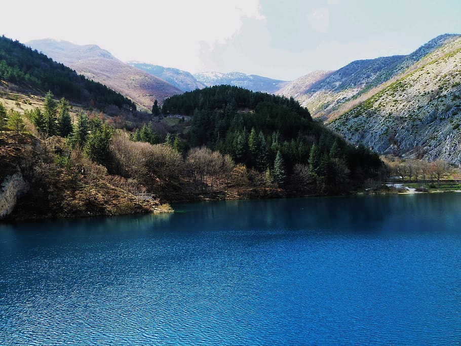 green trees covered mountains, water, lake, outdoors, italy, villalago HD wallpaper