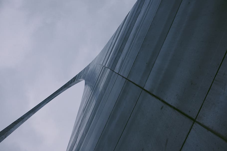 building exterior, sky, architecture, built structure, low angle view HD wallpaper