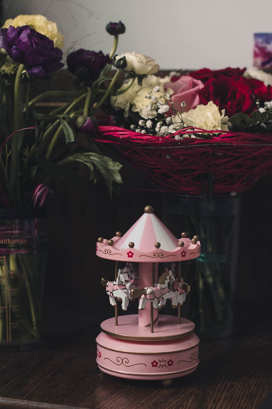 Pink Carousel Mini Figurine on Table, art, bouquet, buds, close-up HD wallpaper