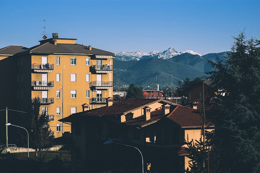 nature, outdoors, mountain, mountain range, urban, roof, building HD wallpaper