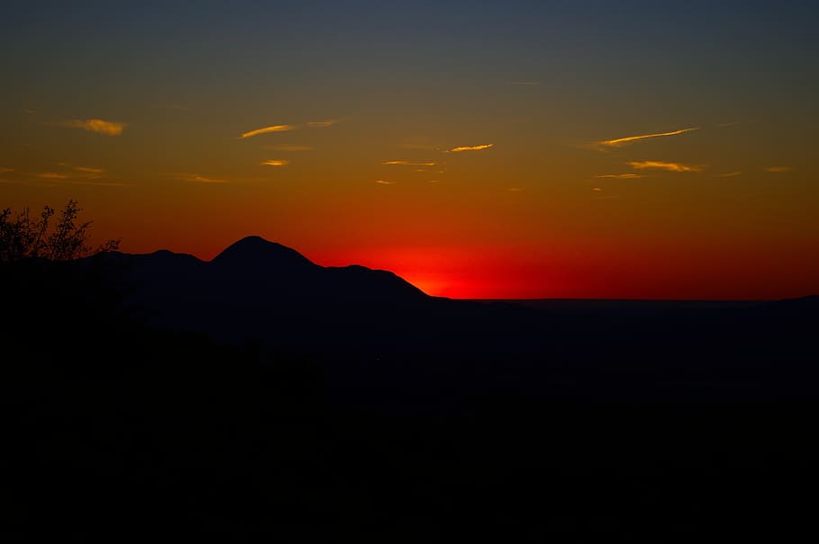 sleeping ute sunset, mountain, red, sky, clouds, dusk, twilight HD wallpaper