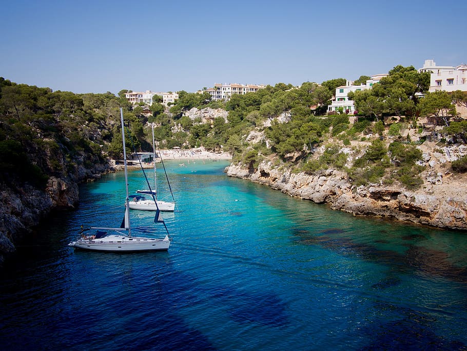 spain, majorca, boat, ocean, water, beach, trees, bay, mallorca HD wallpaper