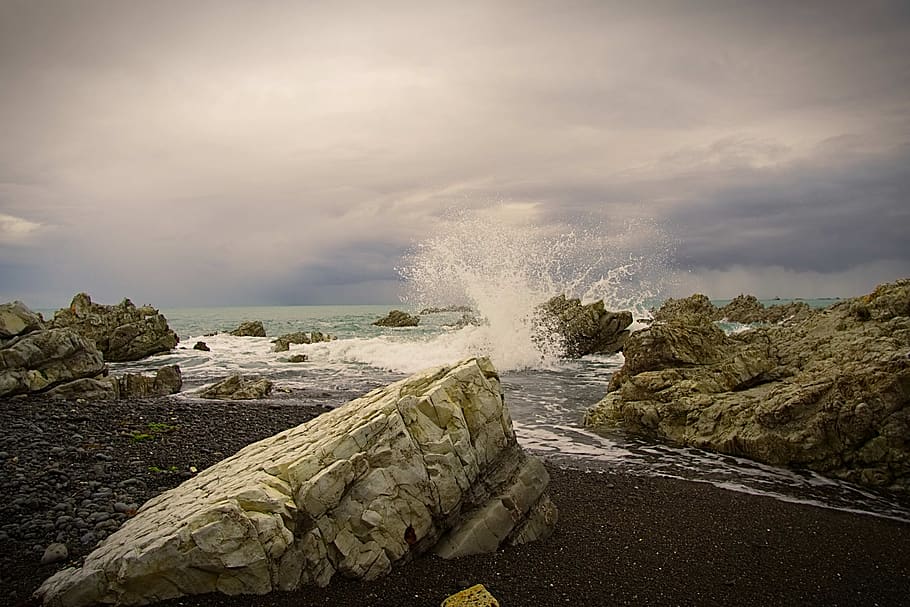 rocks, roche, sea, ocean, beach, wave, waves, storm, hectic