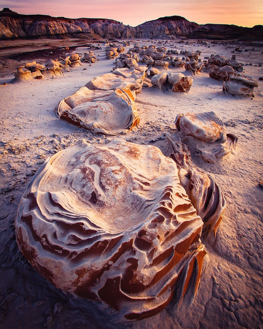 brown rock formations, beauty in nature, scenics - nature, tranquil scene HD wallpaper