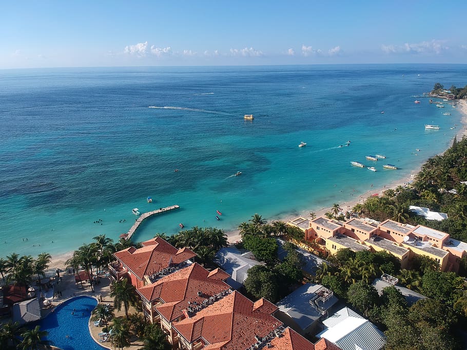 Resort Aerial View, architecture, bay, beach, idyllic, leisure HD wallpaper