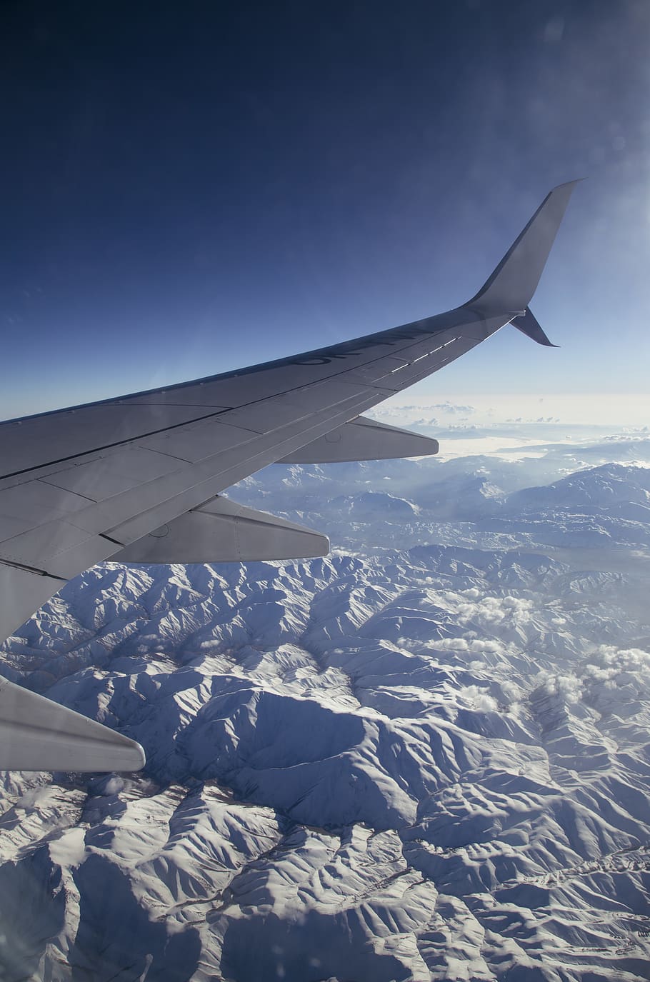 airplane, air vehicle, sky, aircraft wing, mode of transportation HD wallpaper