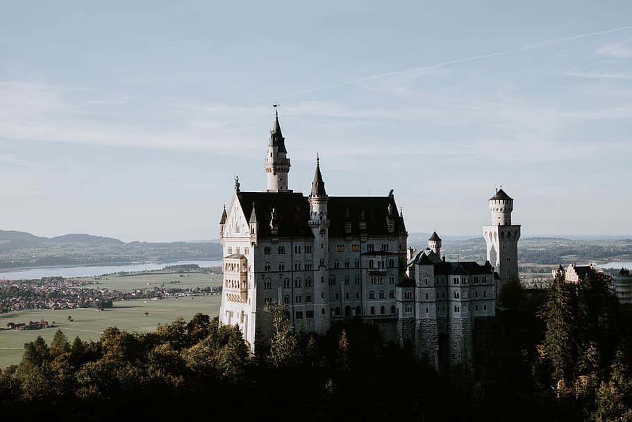 White and Brown Concrete Castle, architecture, beautiful landscape HD wallpaper