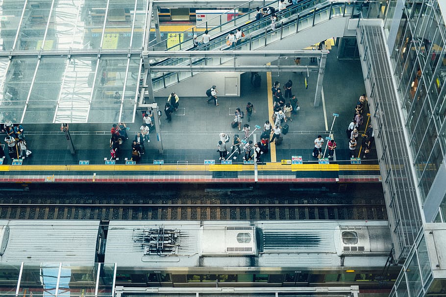 crowd of people walking near train station, busy, passenger, travel HD wallpaper