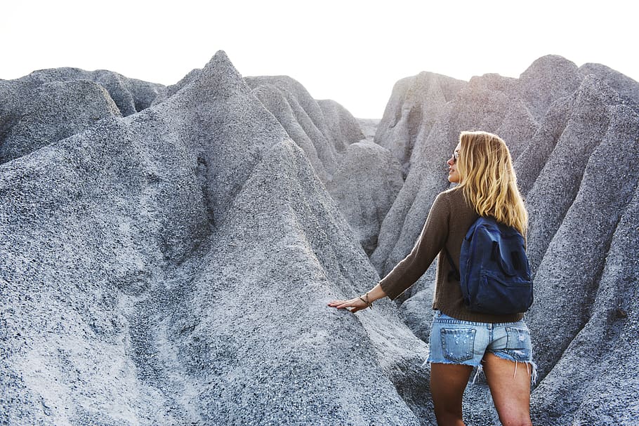 Woman Walking on Grey Rocky Surface, adventure, backpack, backpacker HD wallpaper