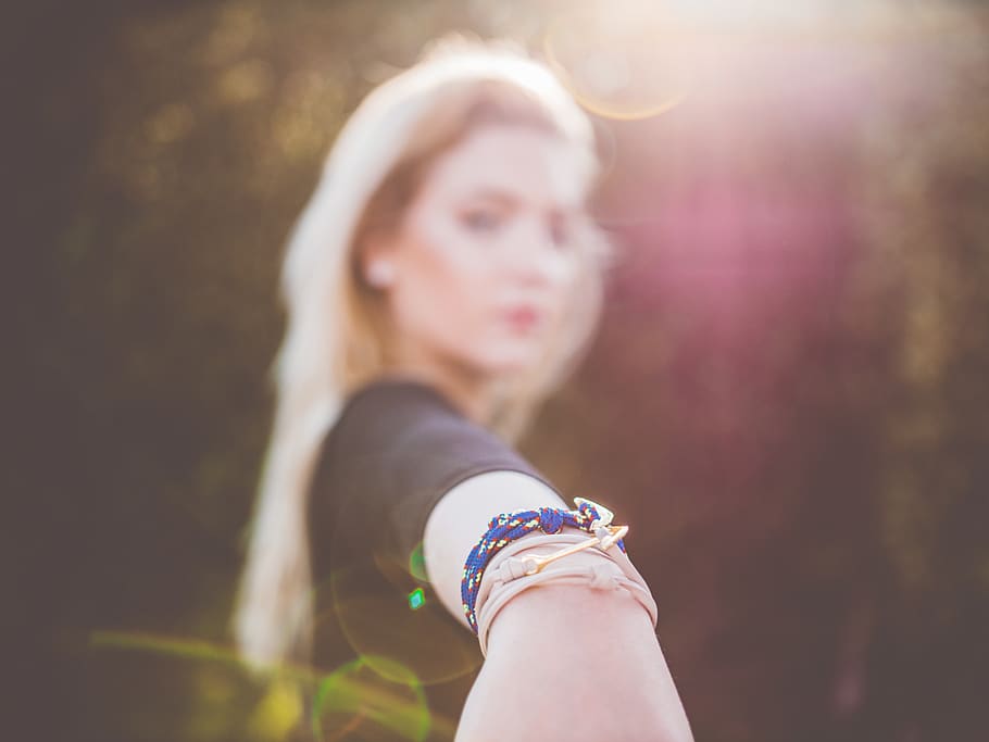 bracelet, girl, hands, holding, beuatiful, college, colorful, HD wallpaper