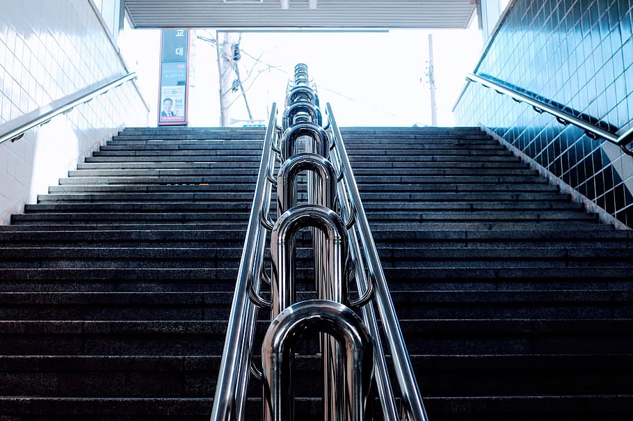 Low Angle View of Staircase, architecture, handrails, low angle shot HD wallpaper