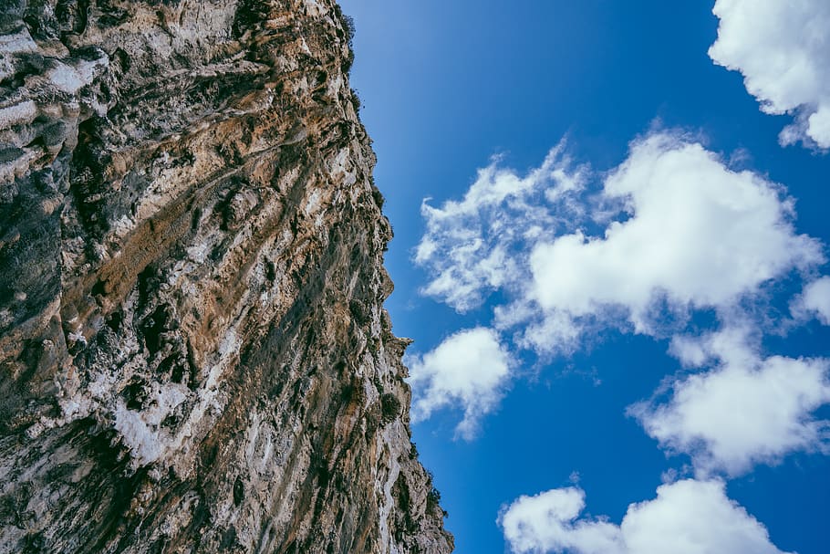 sky, cliff, clouds, cloud - sky, low angle view, nature, trunk HD wallpaper