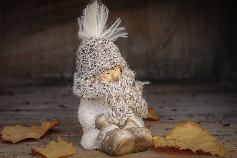 winter, autumn, figure, fall color, mood, cold, leaves, emotions HD wallpaper