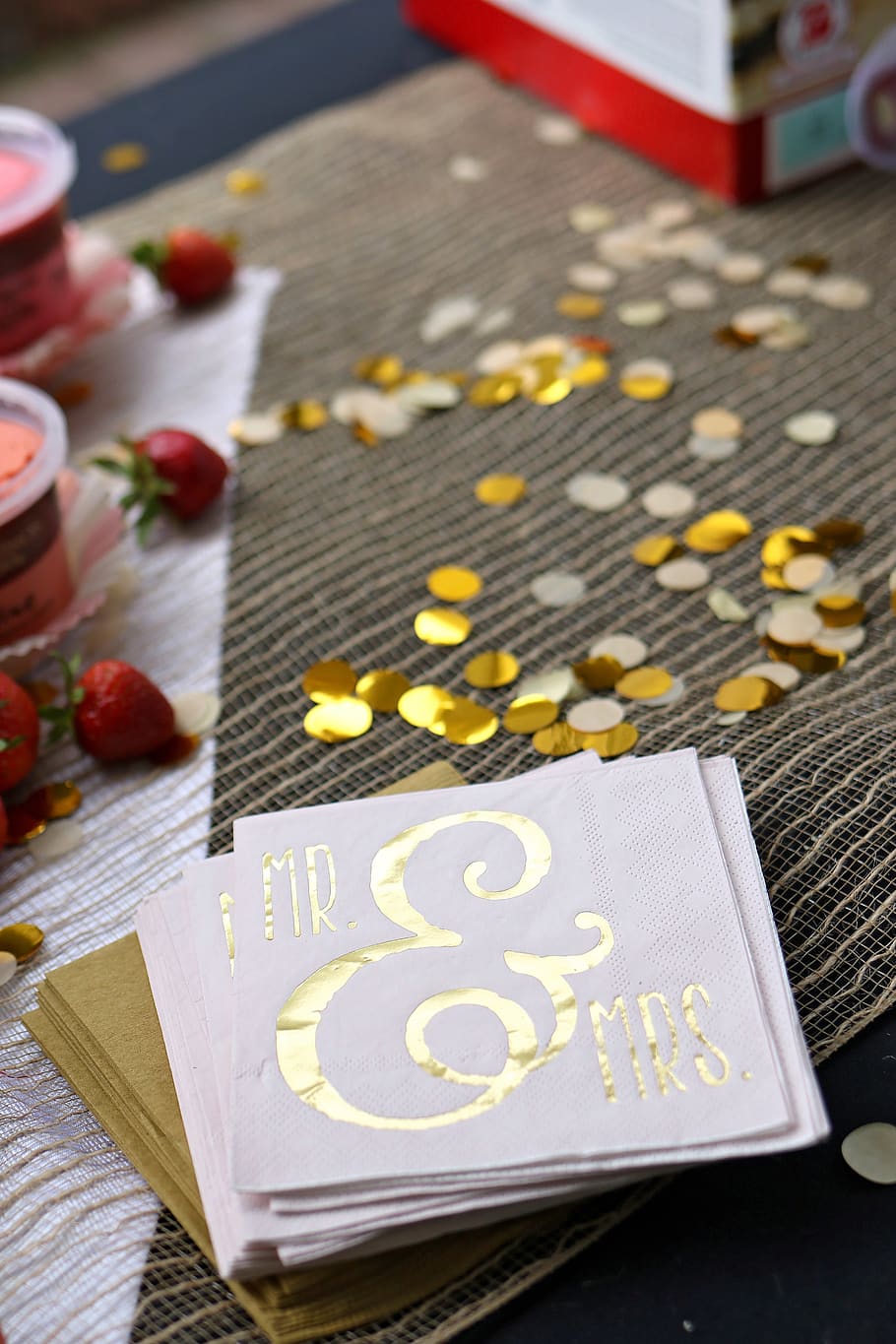 White Cards , celebration, confetti, no people, indoors, still life HD wallpaper