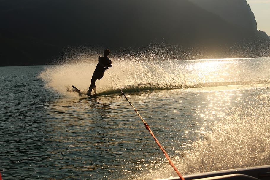 water, real people, leisure activity, lifestyles, sport, men HD wallpaper