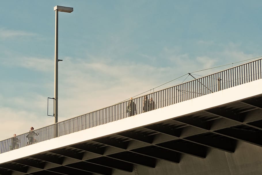 bridge, architecture, railing, city, structure, street lamp HD wallpaper
