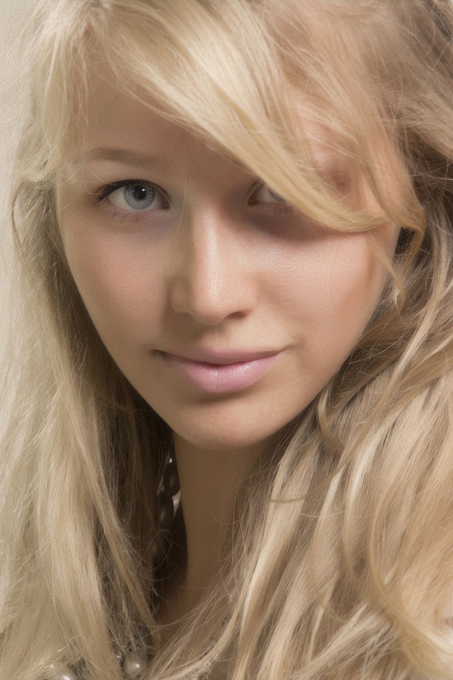 portrait, hair, headshot, young adult, one person, beautiful woman HD wallpaper