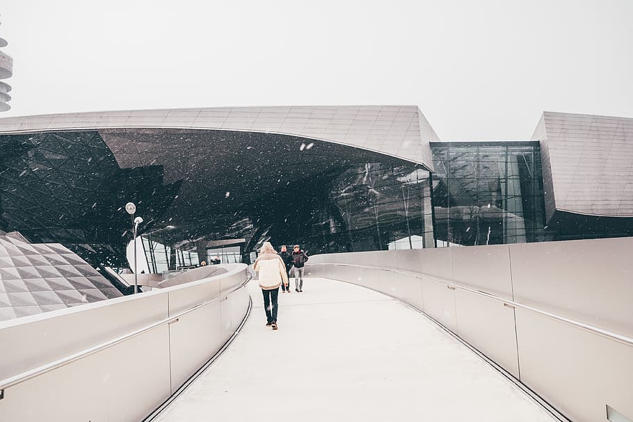 People Walking Near Glass and Concrete Building, architecture HD wallpaper