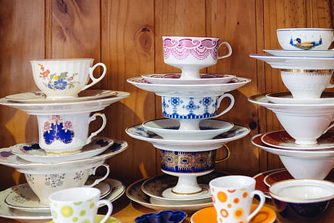 Vintage tableware, aged, antique, background, ceramic, chic, collection HD wallpaper