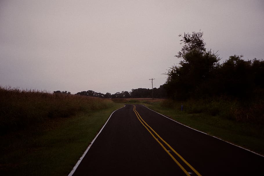 empty road during nighttime, transportation, the way forward HD wallpaper