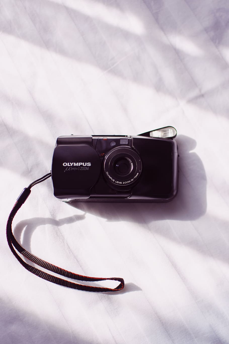 black Olympus compact camera, photography themes, technology HD wallpaper