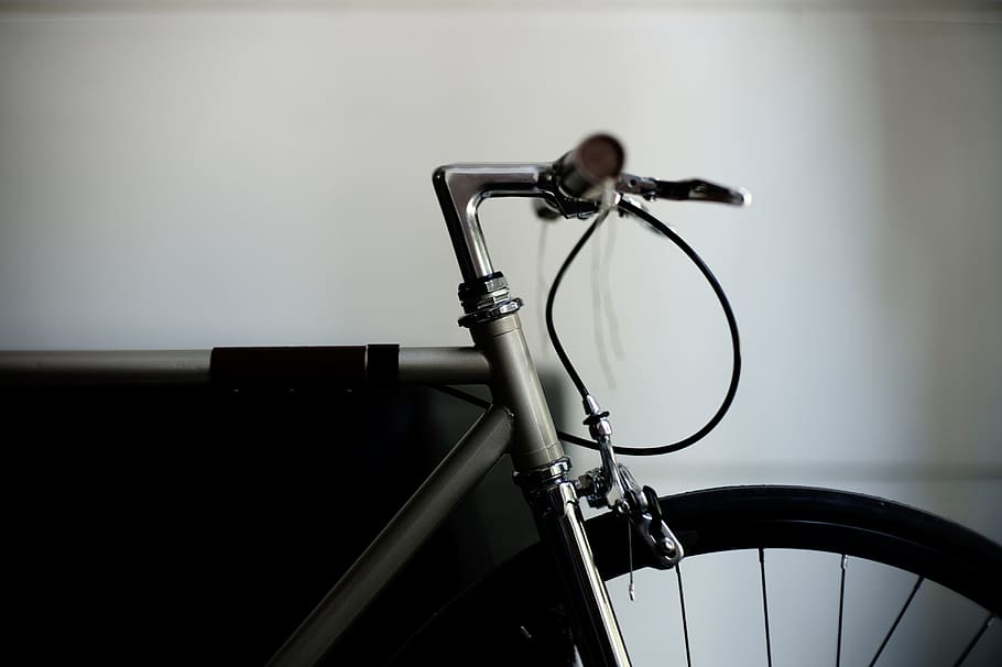 black road bicycle beside wall, transportation, mode of transportation HD wallpaper