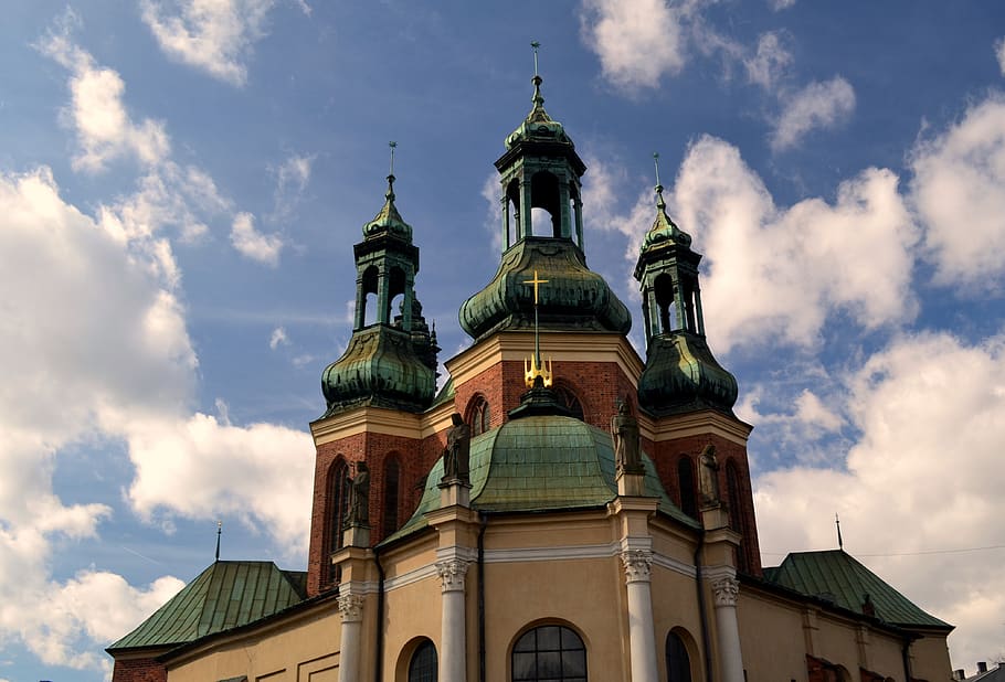 the cathedral, sky, clouds, tower, architecture, church, old HD wallpaper