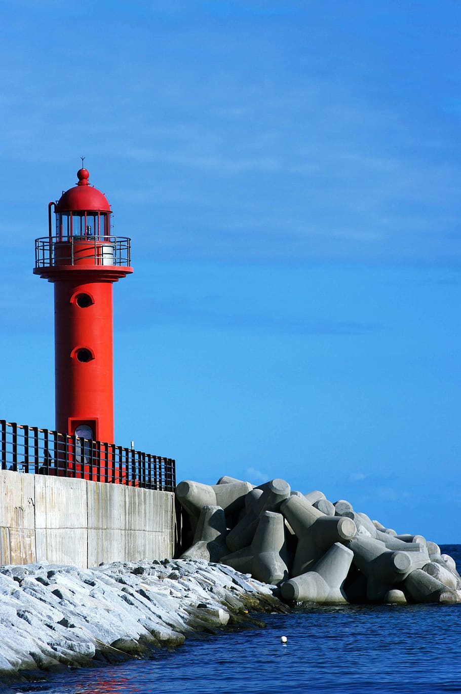 lighthouse, sea, sky, peaceful, travel, guidance, water, built structure HD wallpaper