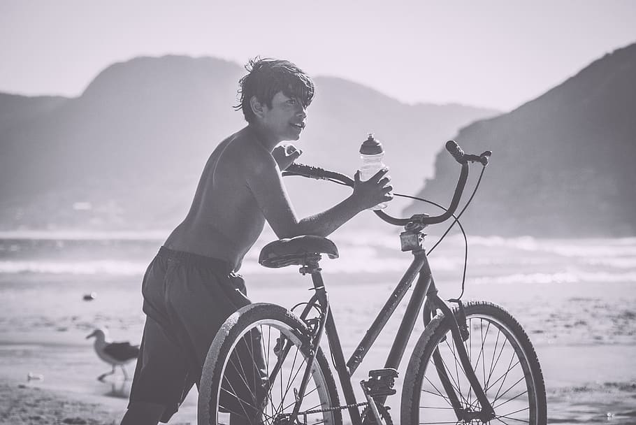 boy, bike, summer, beach, rio de janeiro, brasil, brazil, ocean HD wallpaper