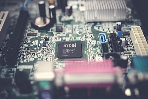 Selective Focus Photography of Motherboard, blur, capacitors HD wallpaper