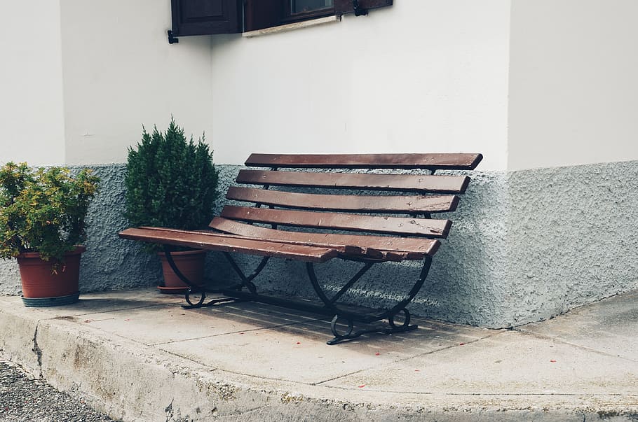Brown Bench Near Wall, chair, empty, pavement, seat, architecture HD wallpaper