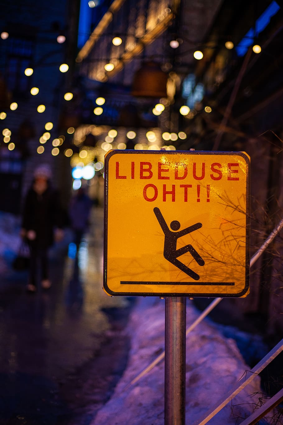 Libeduse Oht signage, person, human, symbol, road sign, pedestrian HD wallpaper